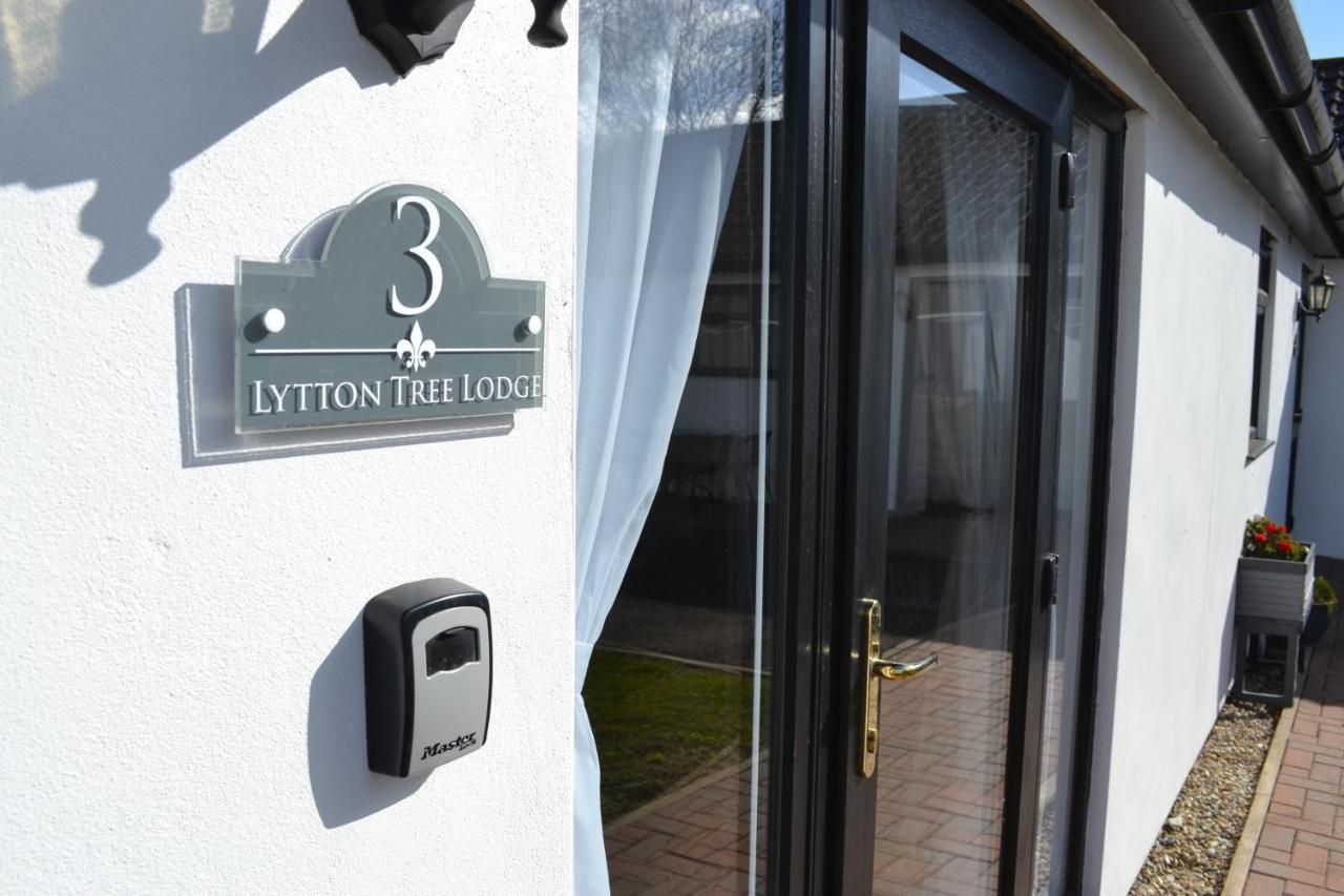 Number 3, Lytton Tree Lodge, Reydon, Southwold エクステリア 写真