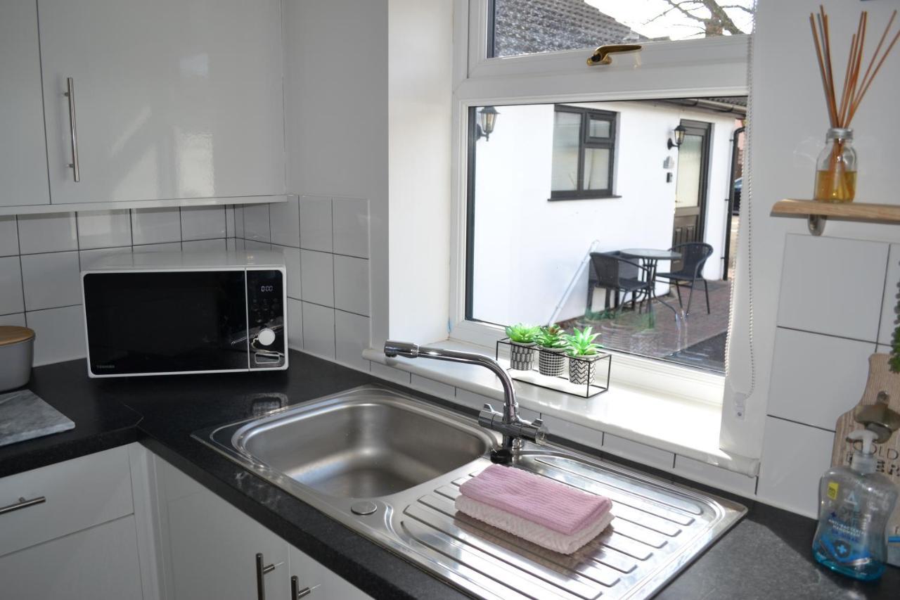 Number 3, Lytton Tree Lodge, Reydon, Southwold エクステリア 写真