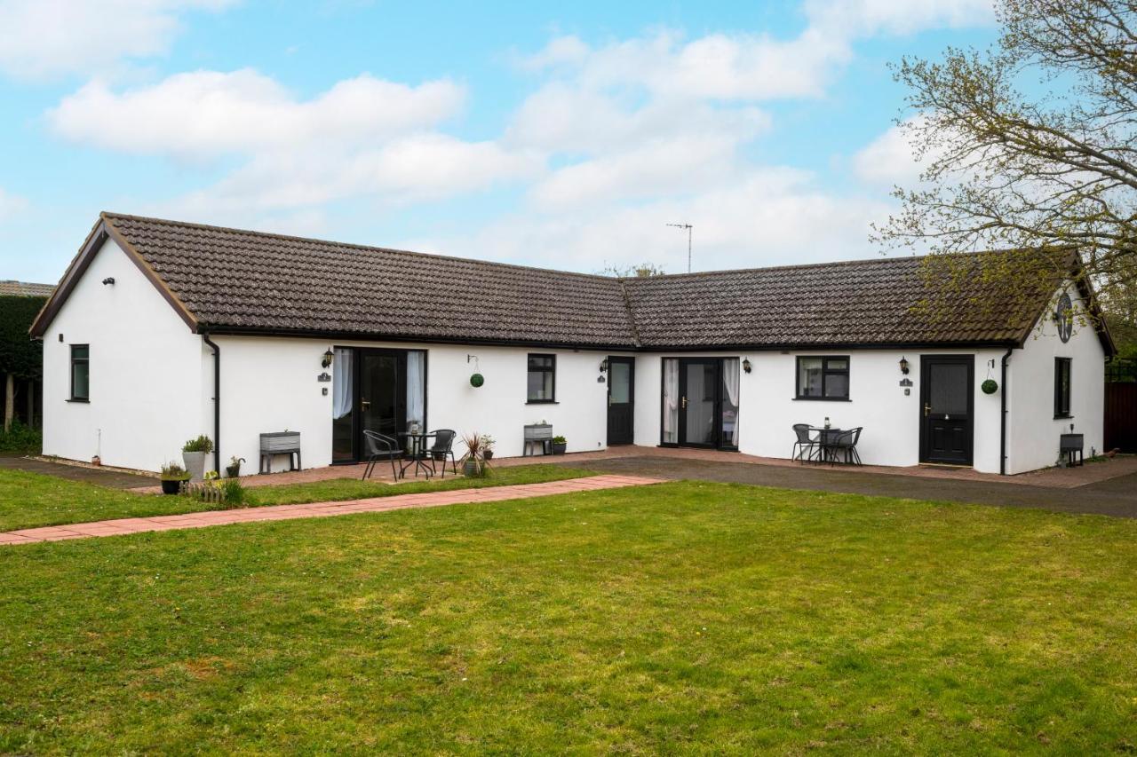 Number 3, Lytton Tree Lodge, Reydon, Southwold エクステリア 写真