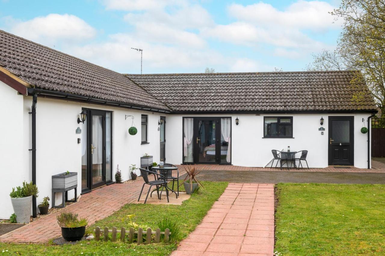Number 3, Lytton Tree Lodge, Reydon, Southwold エクステリア 写真